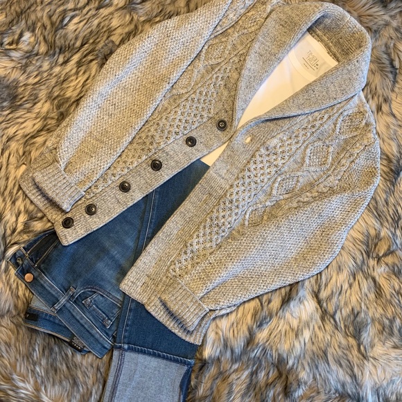 Cable knitted Gap Cardigan - Picture 2 of 4